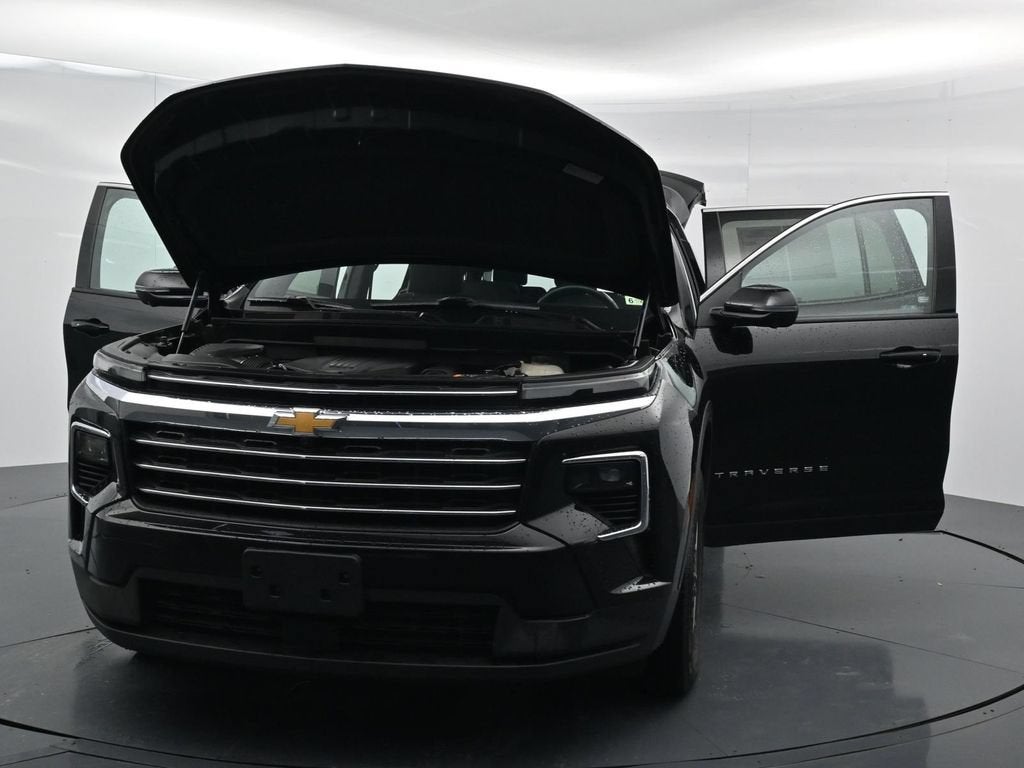 2024 Chevrolet Traverse LT