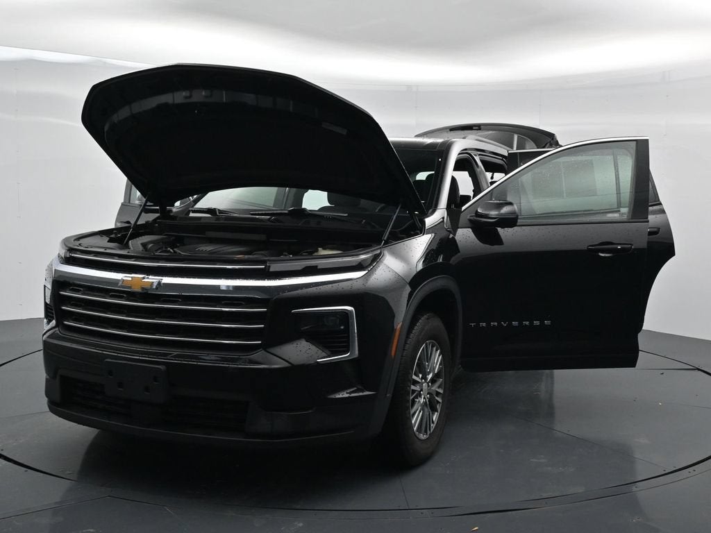 2024 Chevrolet Traverse LT