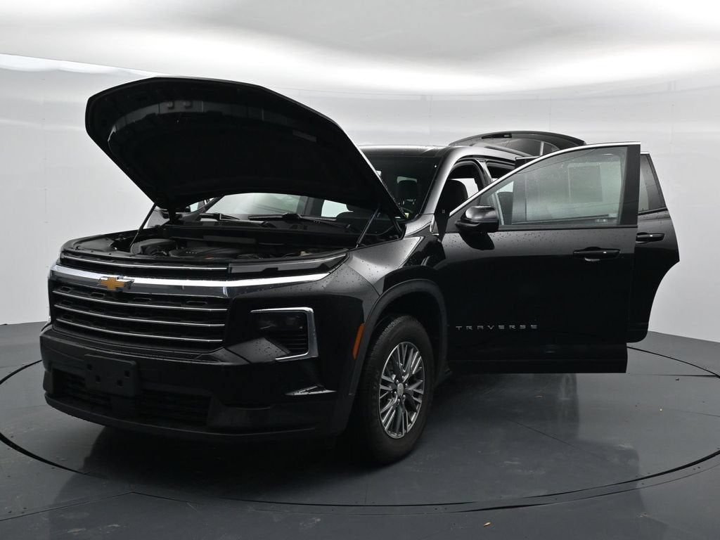 2024 Chevrolet Traverse LT