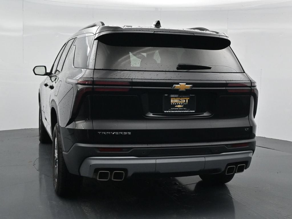 2024 Chevrolet Traverse LT