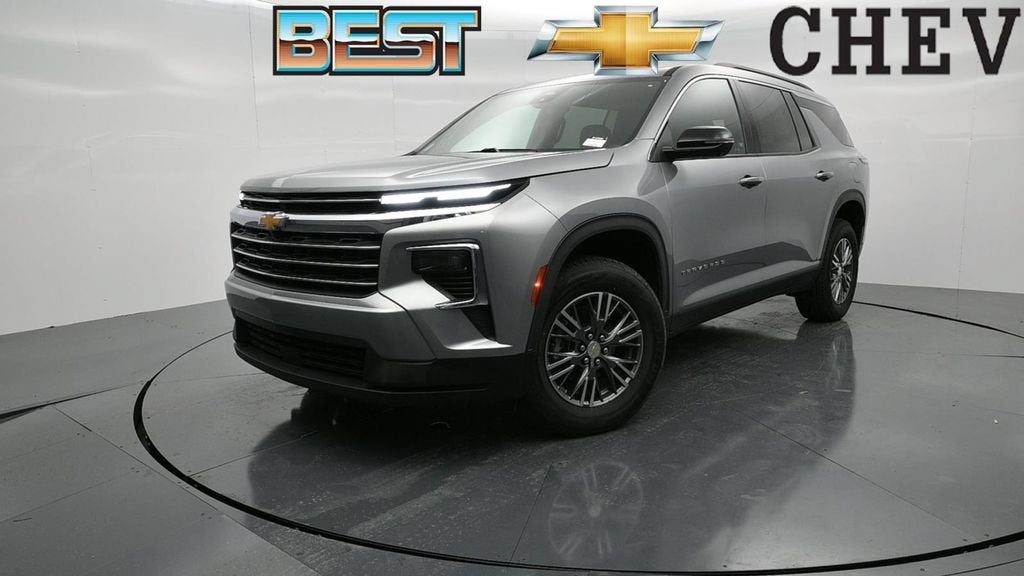 2024 Chevrolet Traverse LT