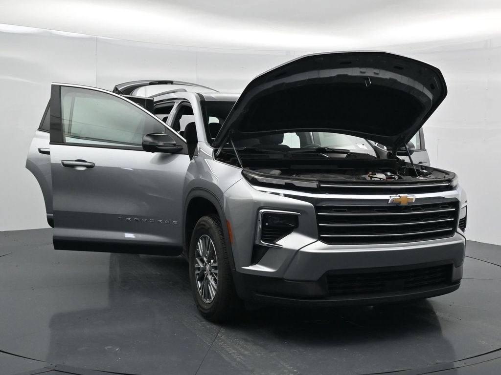 2024 Chevrolet Traverse LT