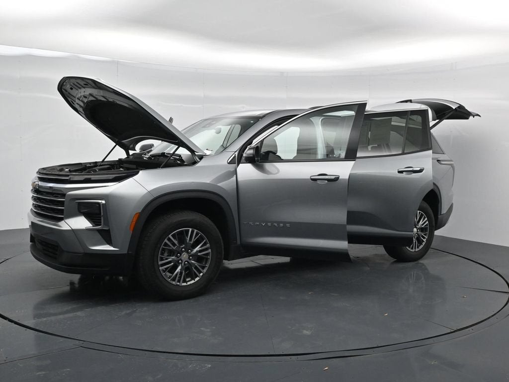 2024 Chevrolet Traverse LT