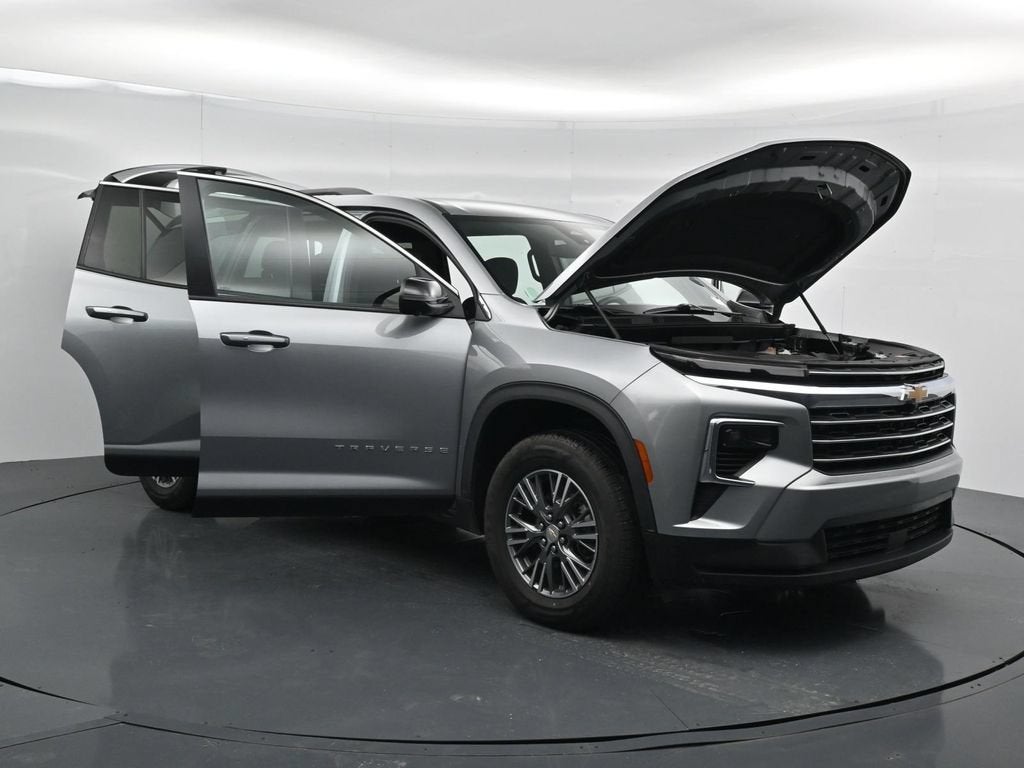 2024 Chevrolet Traverse LT