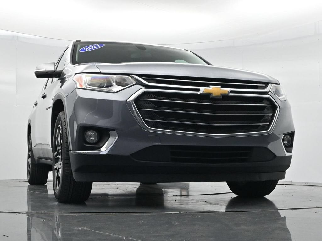 2021 Chevrolet Traverse LT Cloth