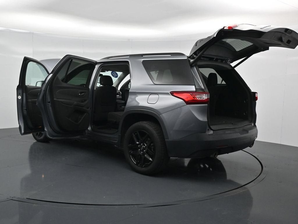 2021 Chevrolet Traverse LT Cloth