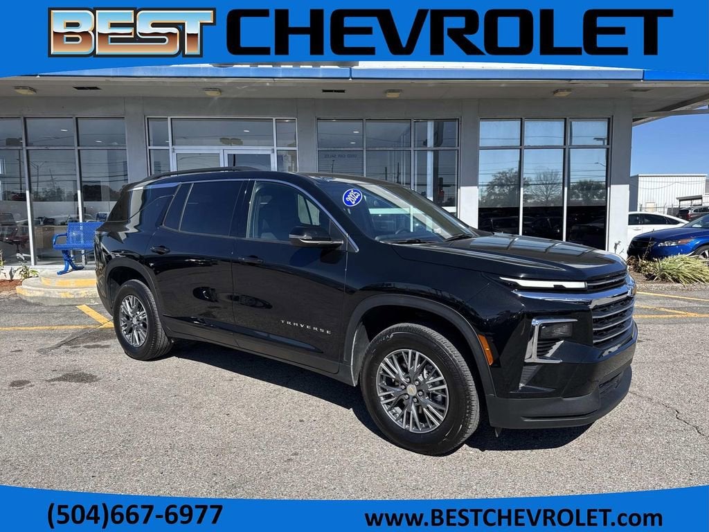 2025 Chevrolet Traverse LT