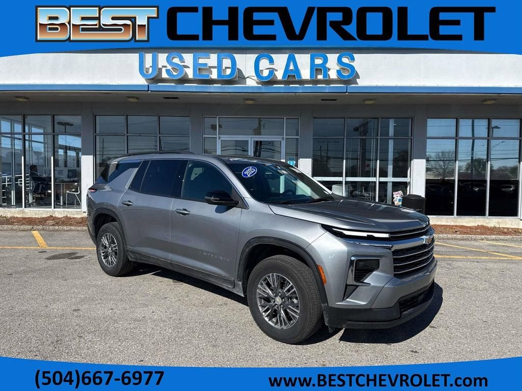 2025 Chevrolet Traverse LT