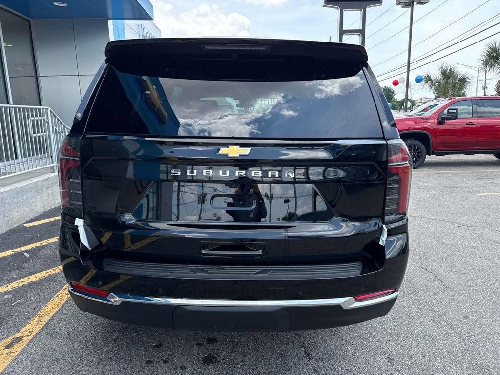2026 Chevrolet Suburban LS