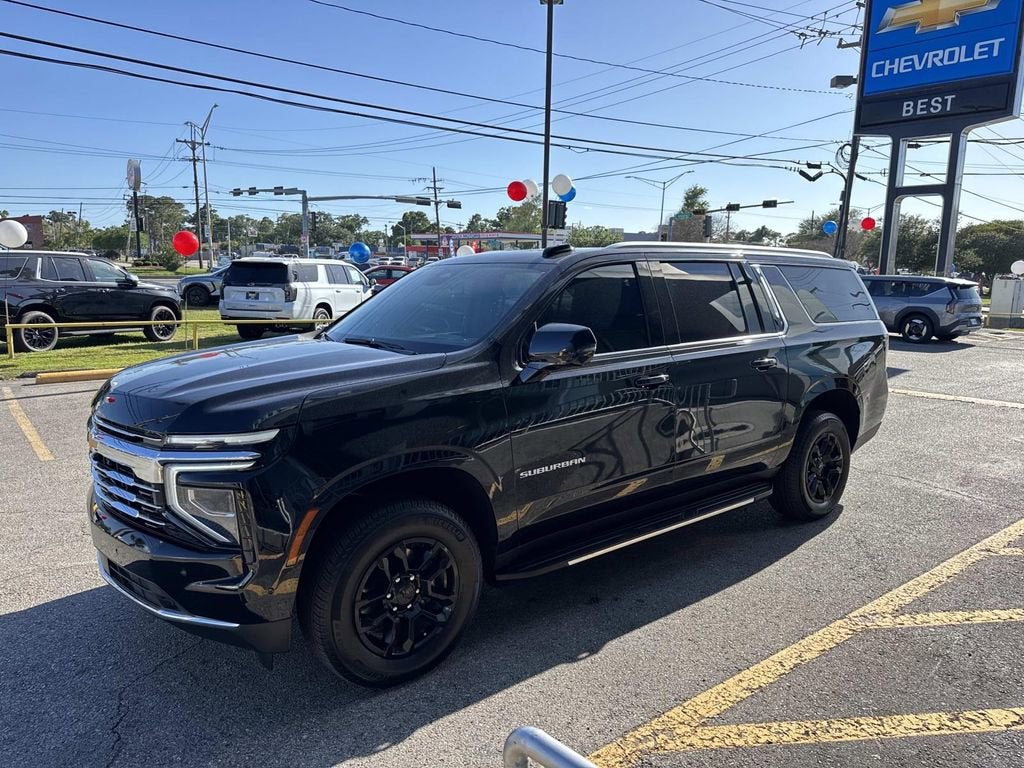 2025 Chevrolet Suburban LT