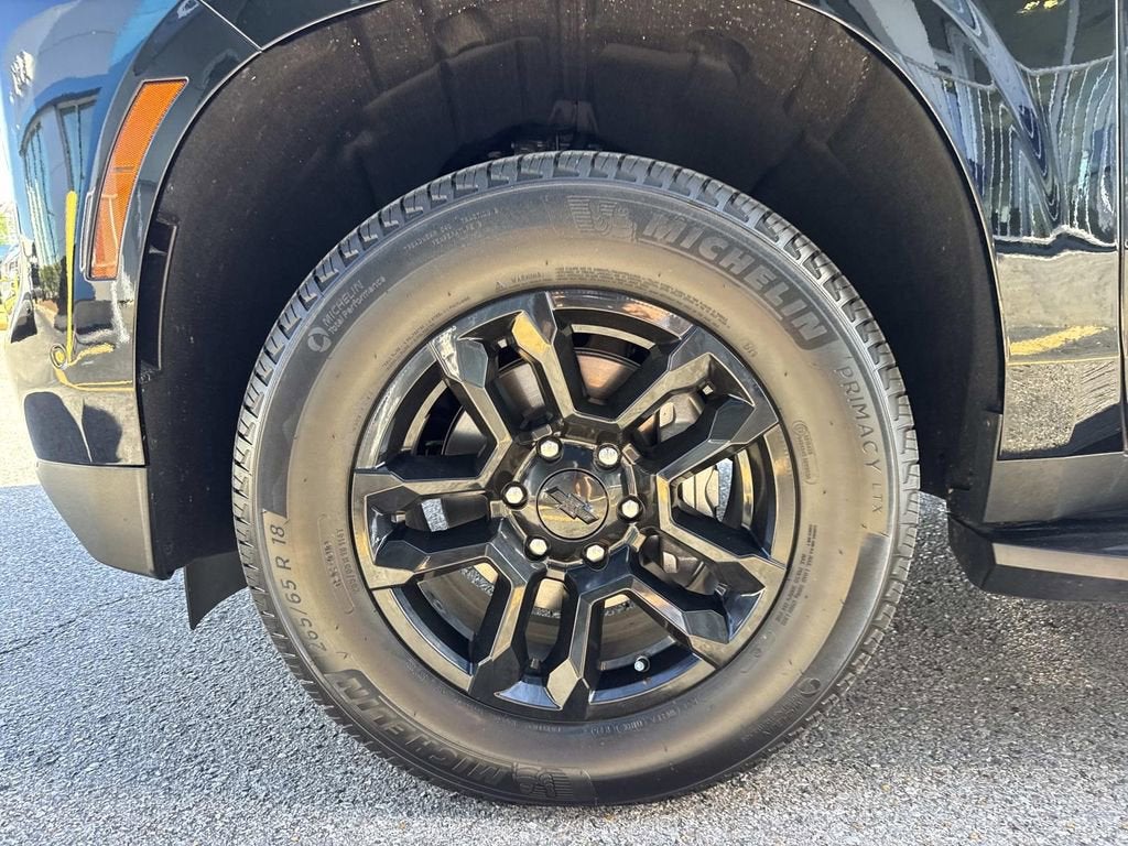 2025 Chevrolet Suburban LT