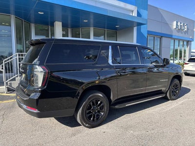 2025 Chevrolet Suburban LT