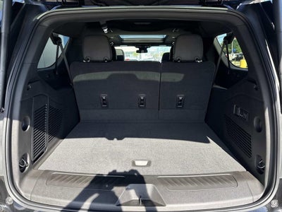 2025 Chevrolet Suburban LT