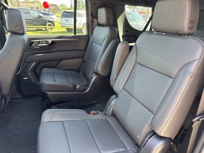 2025 Chevrolet Suburban LT