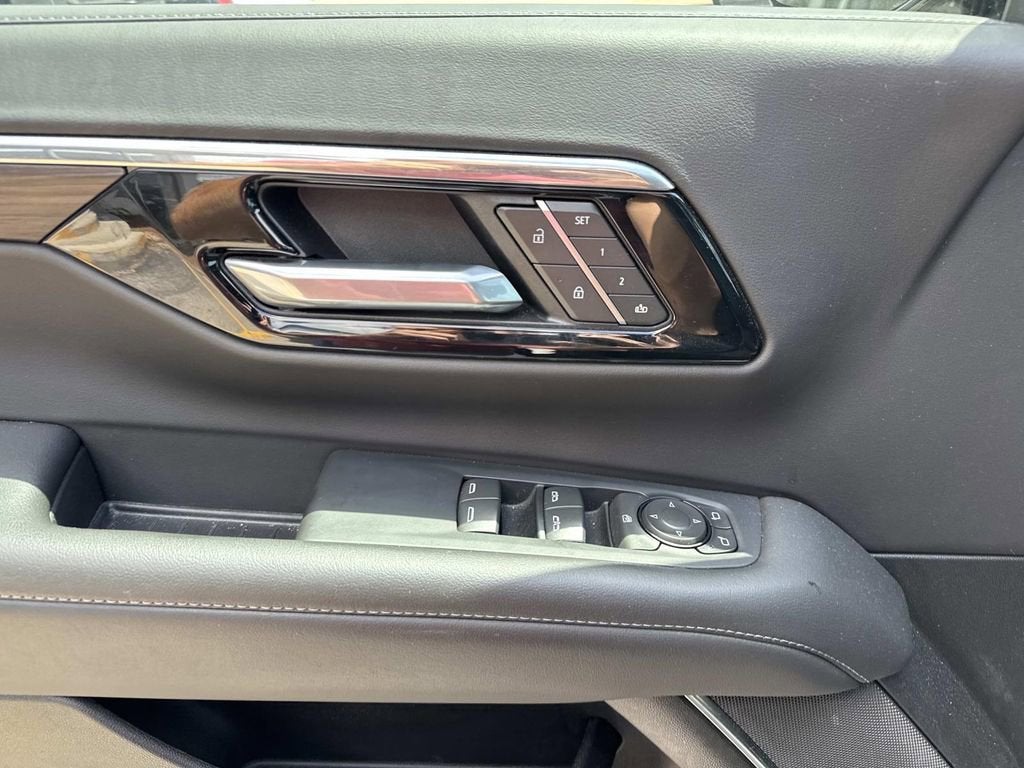 2025 Chevrolet Suburban Z71