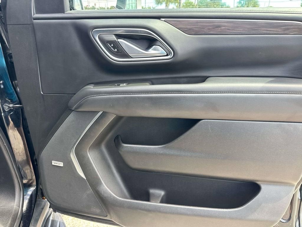 2022 Chevrolet Suburban LT