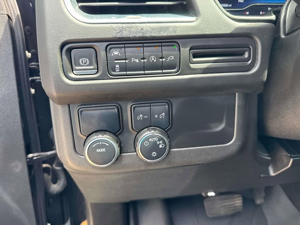 2022 Chevrolet Suburban LT