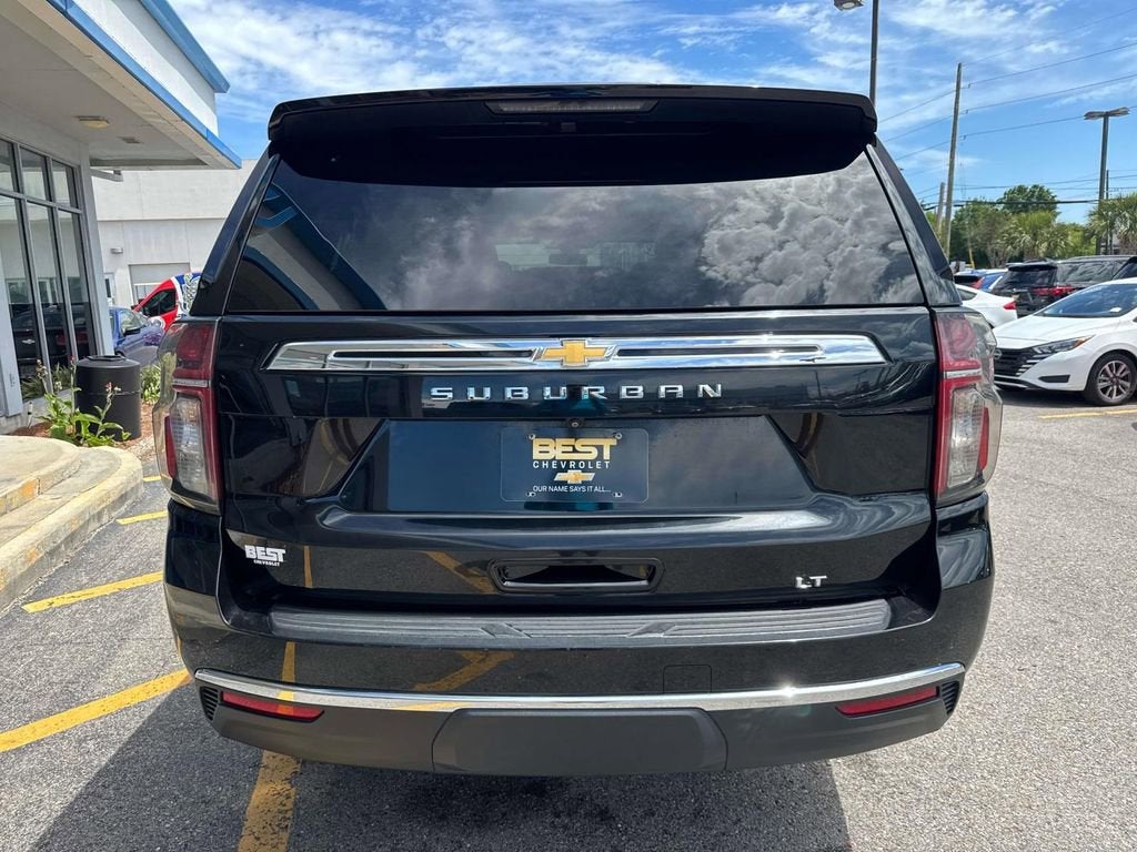 2022 Chevrolet Suburban LT