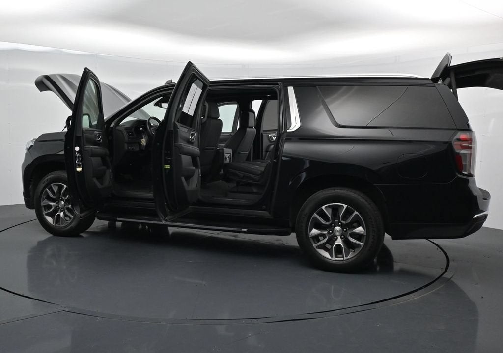 2024 Chevrolet Suburban LT
