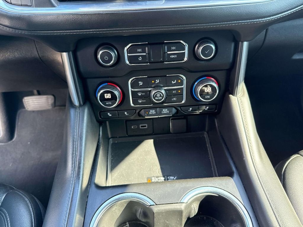 2022 Chevrolet Suburban LT