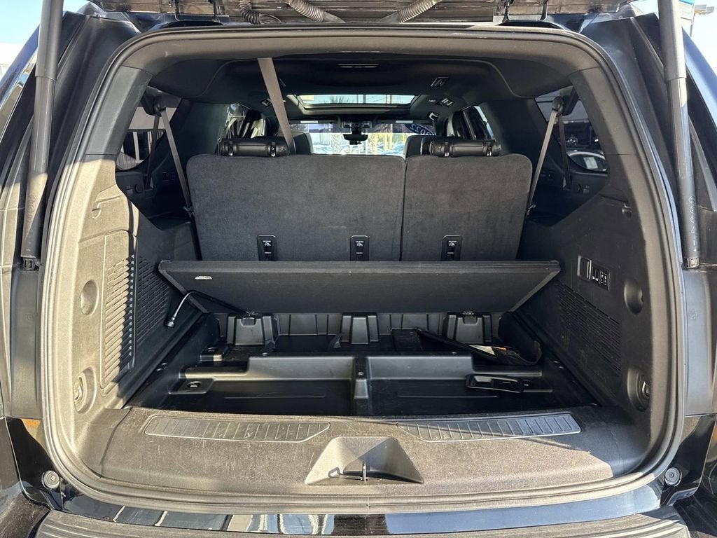 2022 Chevrolet Suburban High Country