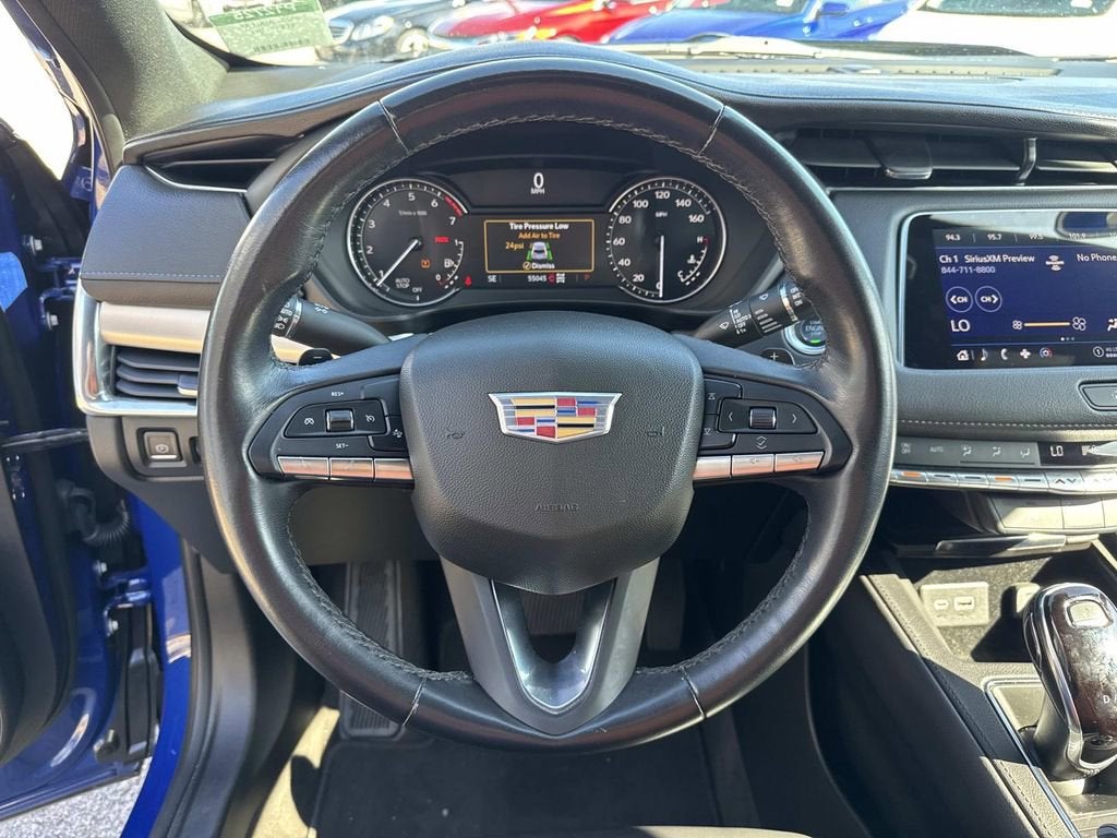 2023 Cadillac XT4 Premium Luxury