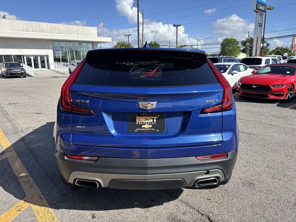 2023 Cadillac XT4 Premium Luxury