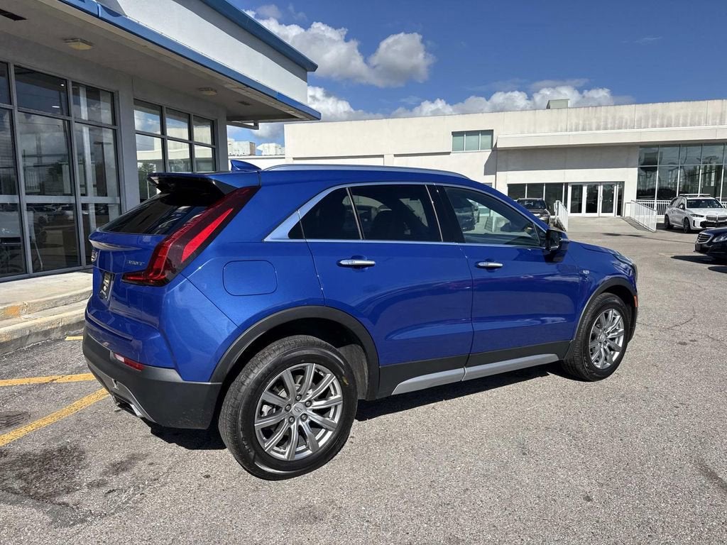 2023 Cadillac XT4 Premium Luxury
