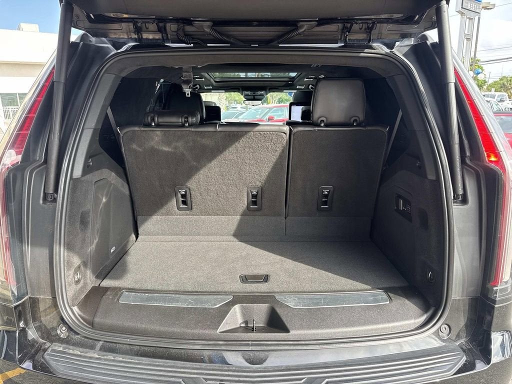 2023 Cadillac Escalade Sport Platinum