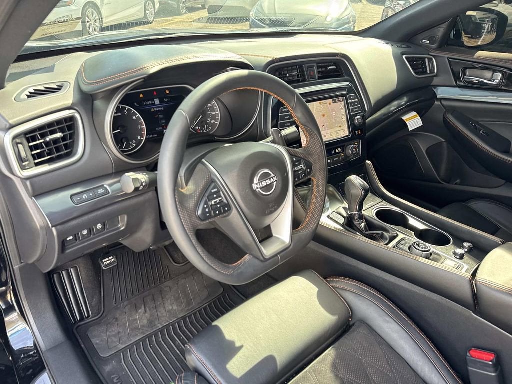 2023 Nissan Maxima SR