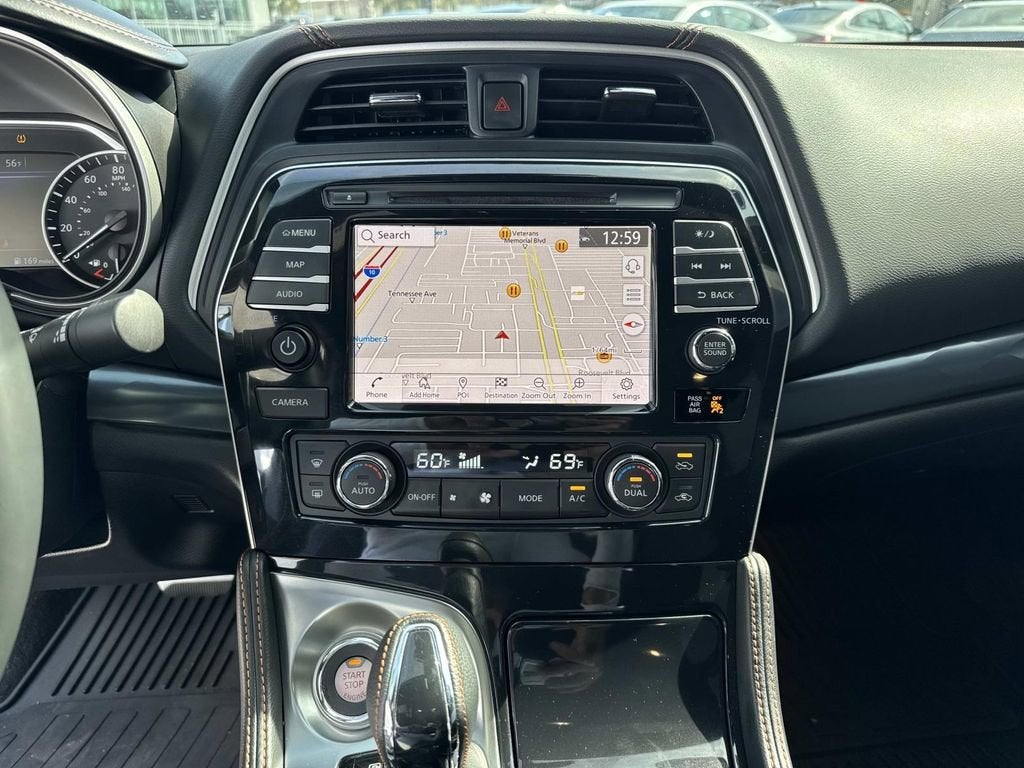 2023 Nissan Maxima SR