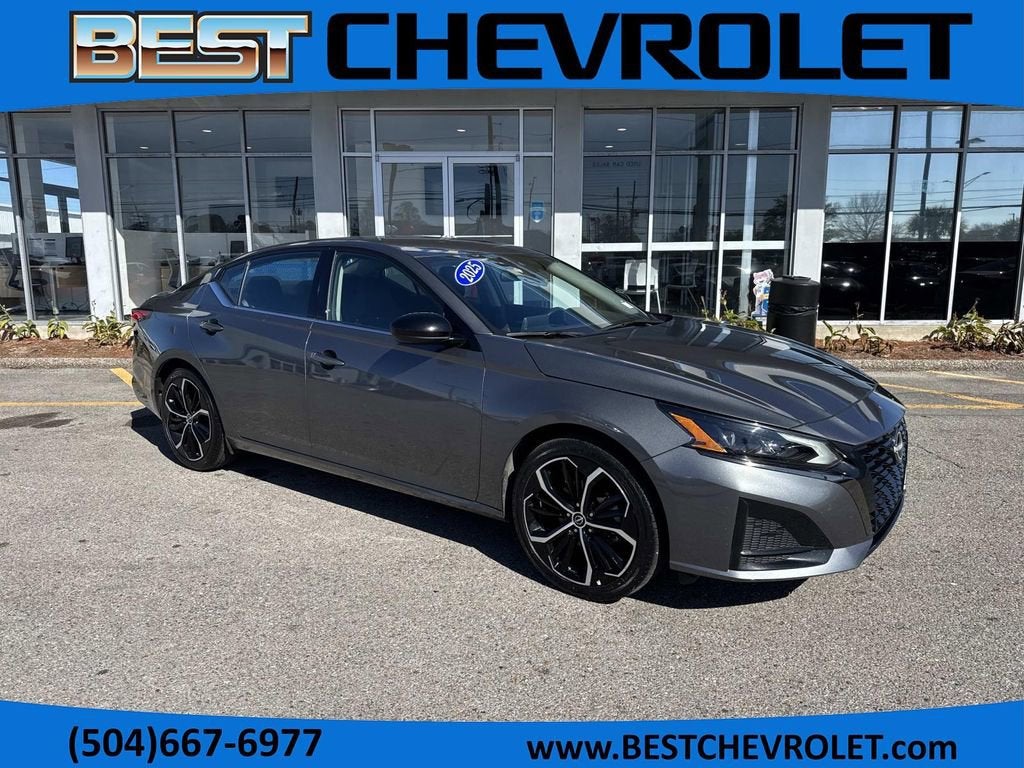 2025 Nissan Altima SR