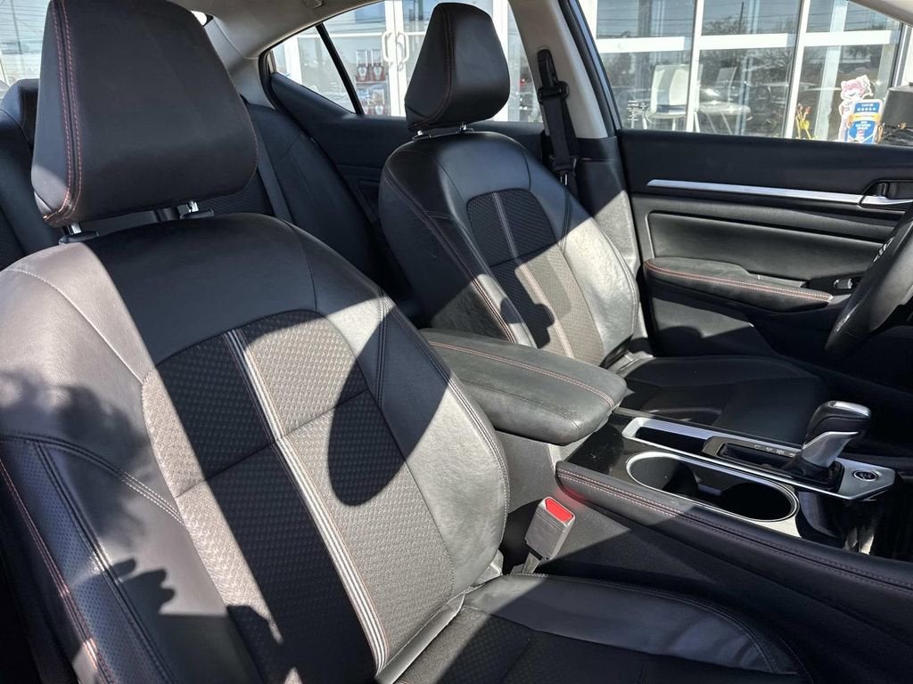 2025 Nissan Altima SR