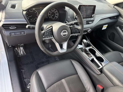 2025 Nissan Altima SR
