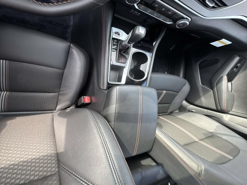 2025 Nissan Altima SR