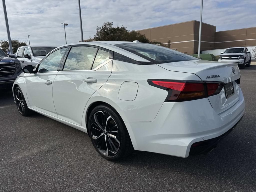 2025 Nissan Altima SR