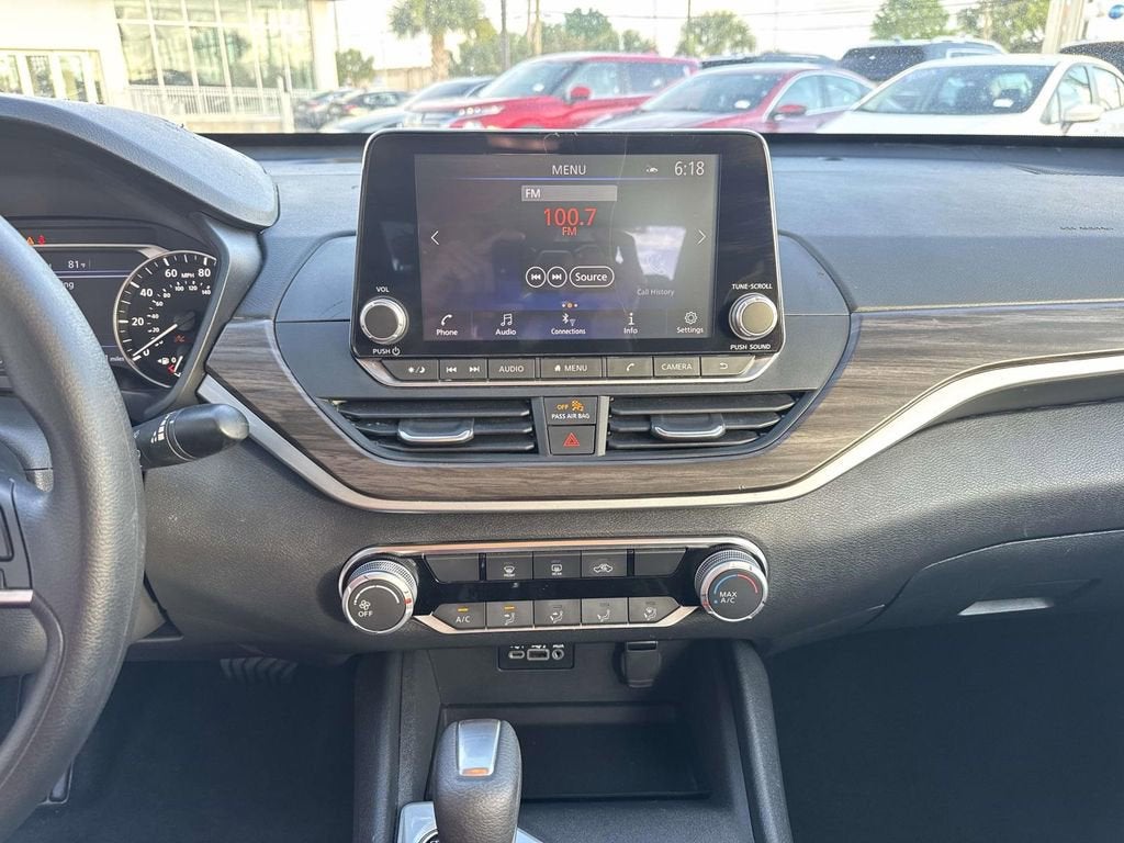 2025 Nissan Altima SV