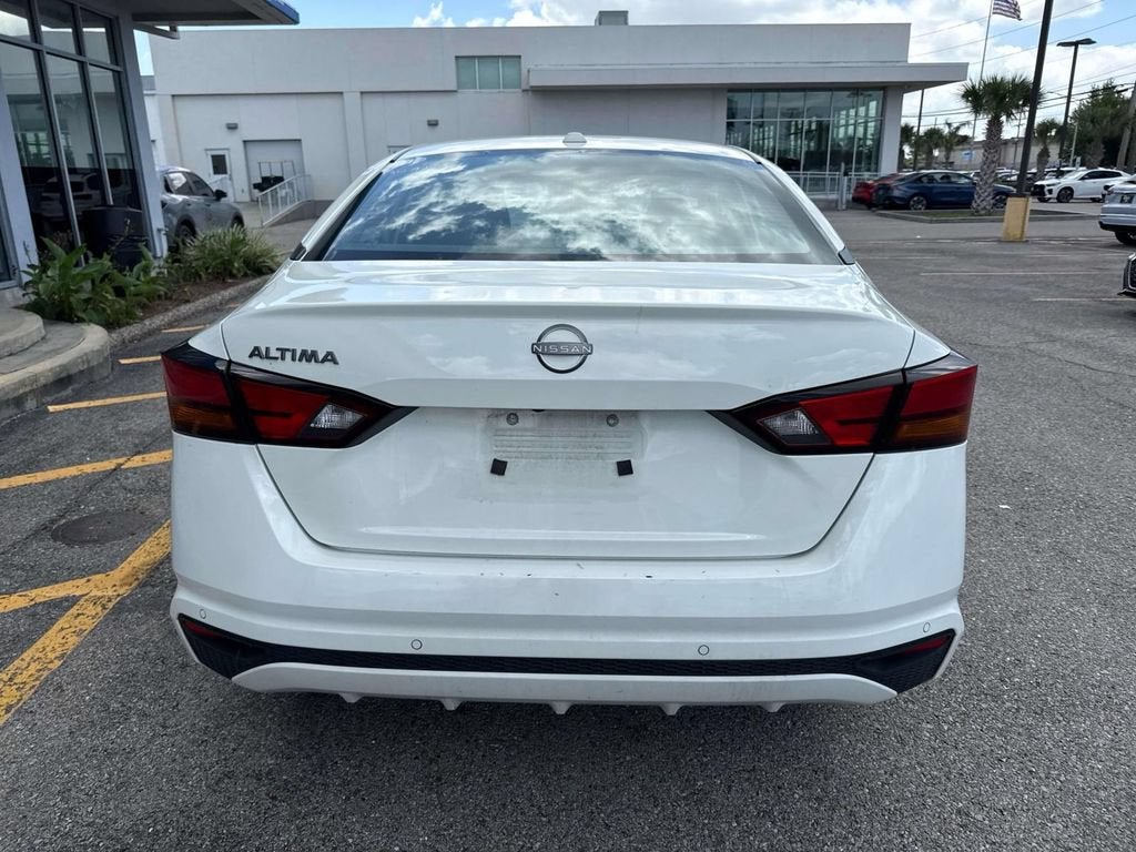 2025 Nissan Altima SV