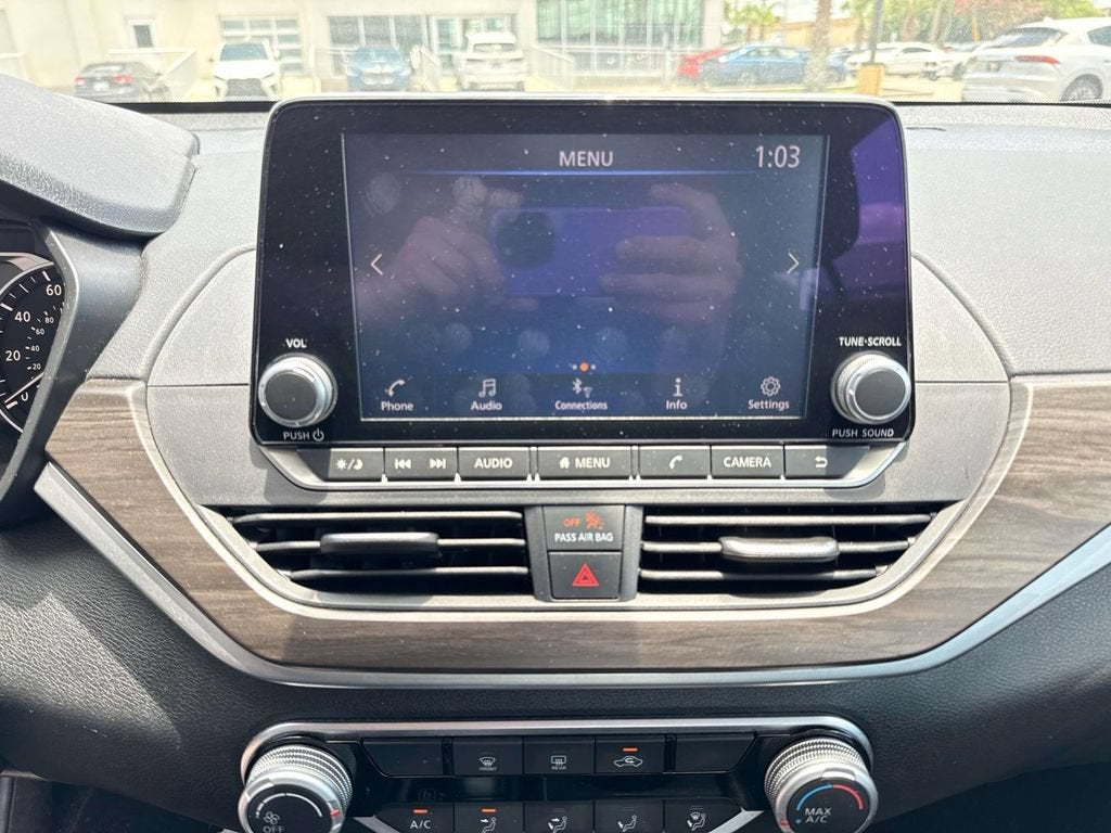 2025 Nissan Altima SV