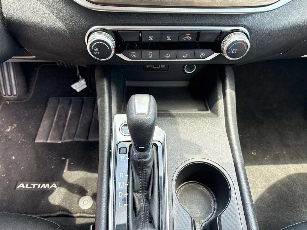 2025 Nissan Altima SV