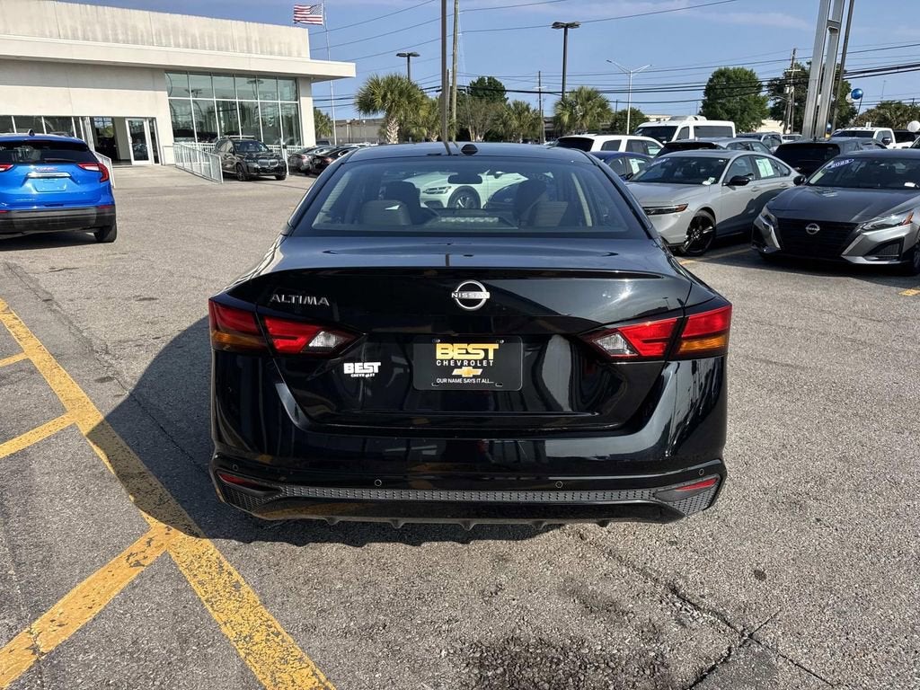 2025 Nissan Altima SV