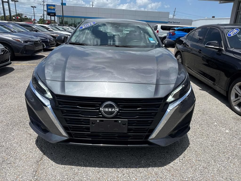 2025 Nissan Altima SV