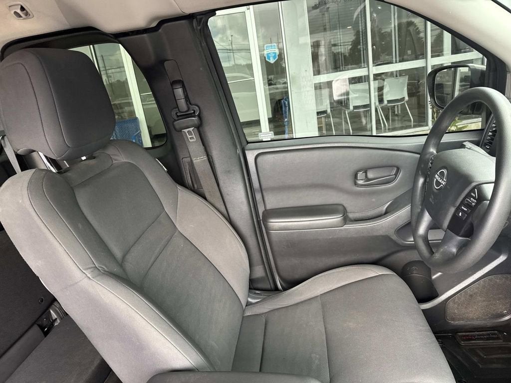 2023 Nissan Frontier S