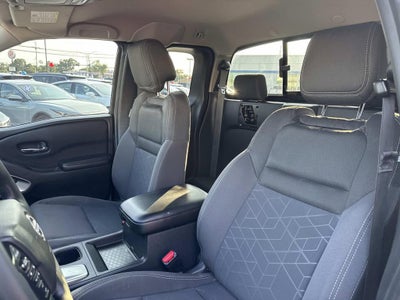 2025 Nissan Frontier SV