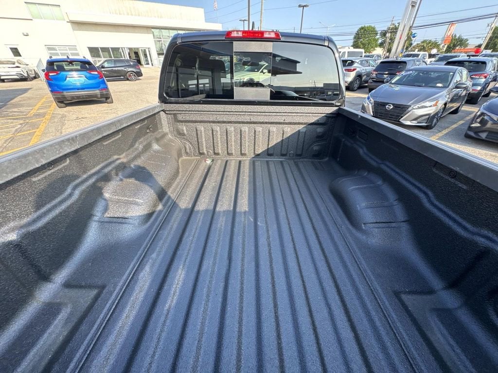 2025 Nissan Frontier SV