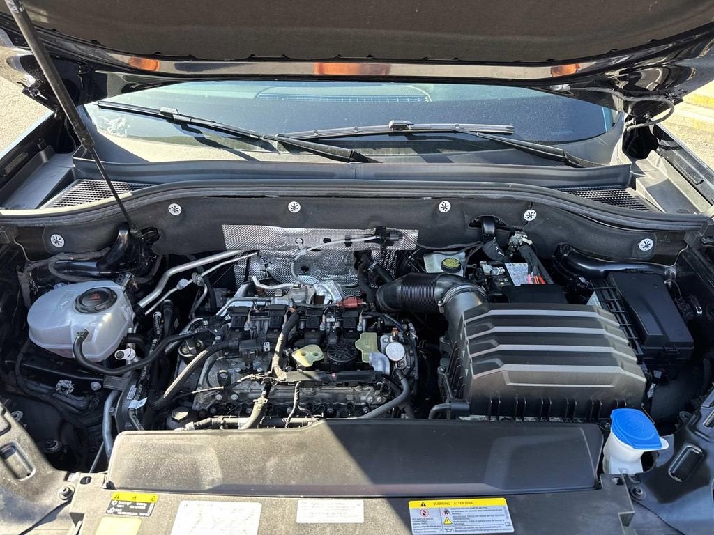 2025 Volkswagen Atlas 2.0T SE w/Technology