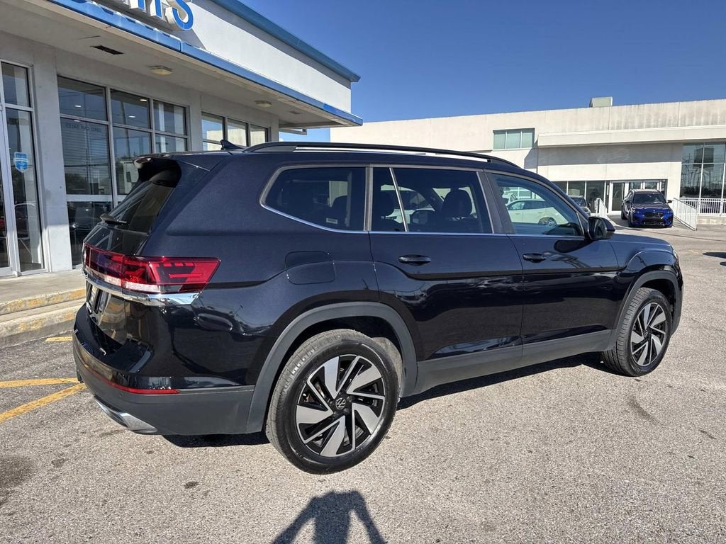 2025 Volkswagen Atlas 2.0T SE w/Technology