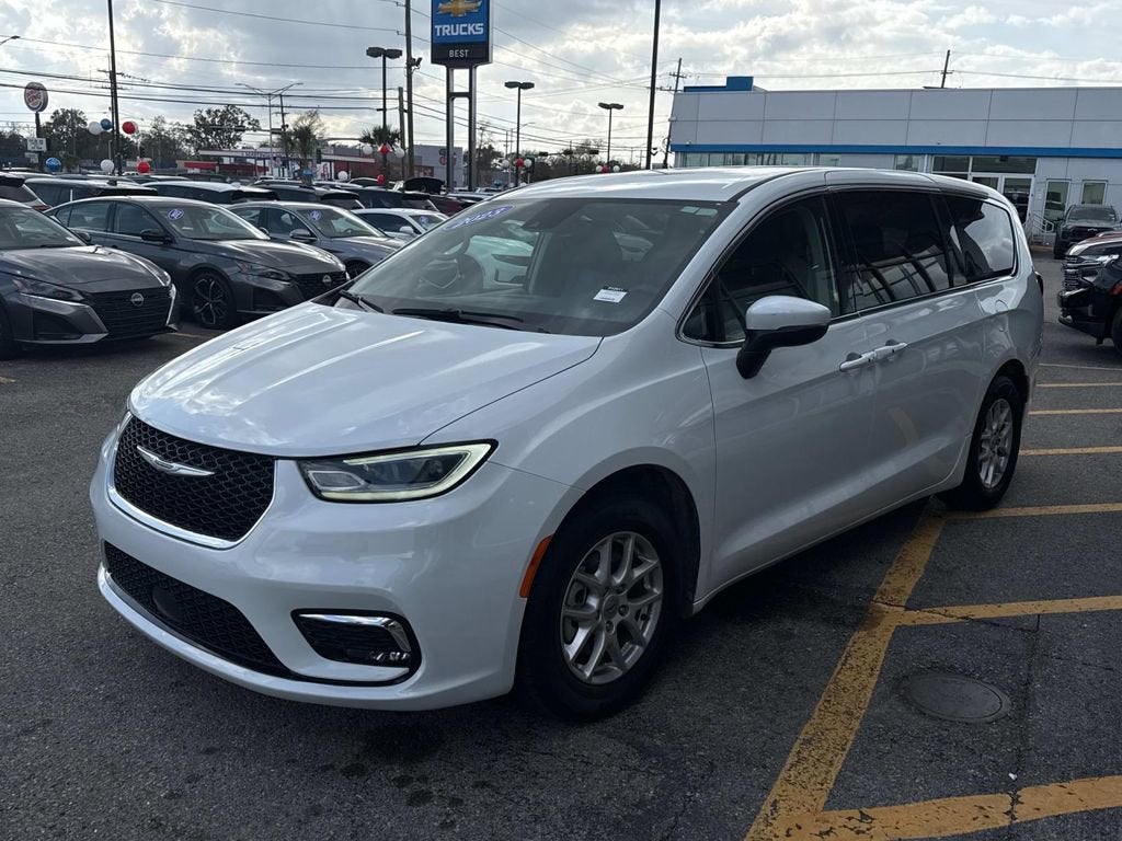2023 Chrysler Pacifica Touring L