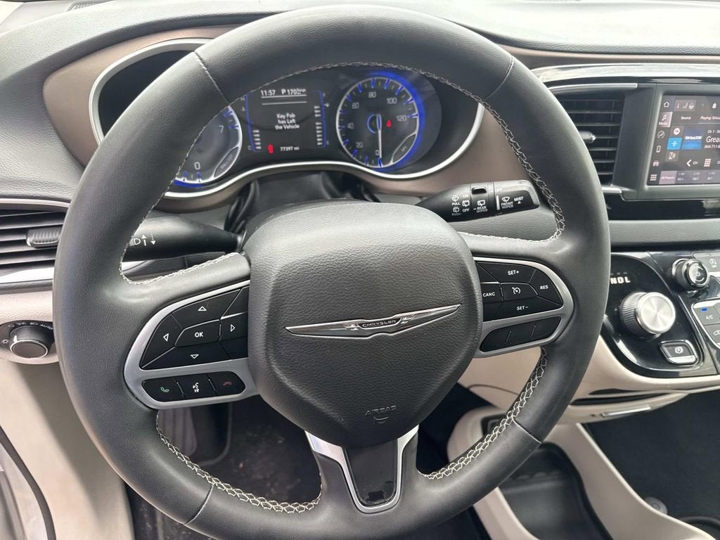 2023 Chrysler Voyager LX