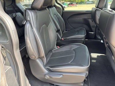 2023 Chrysler Pacifica Hybrid Limited